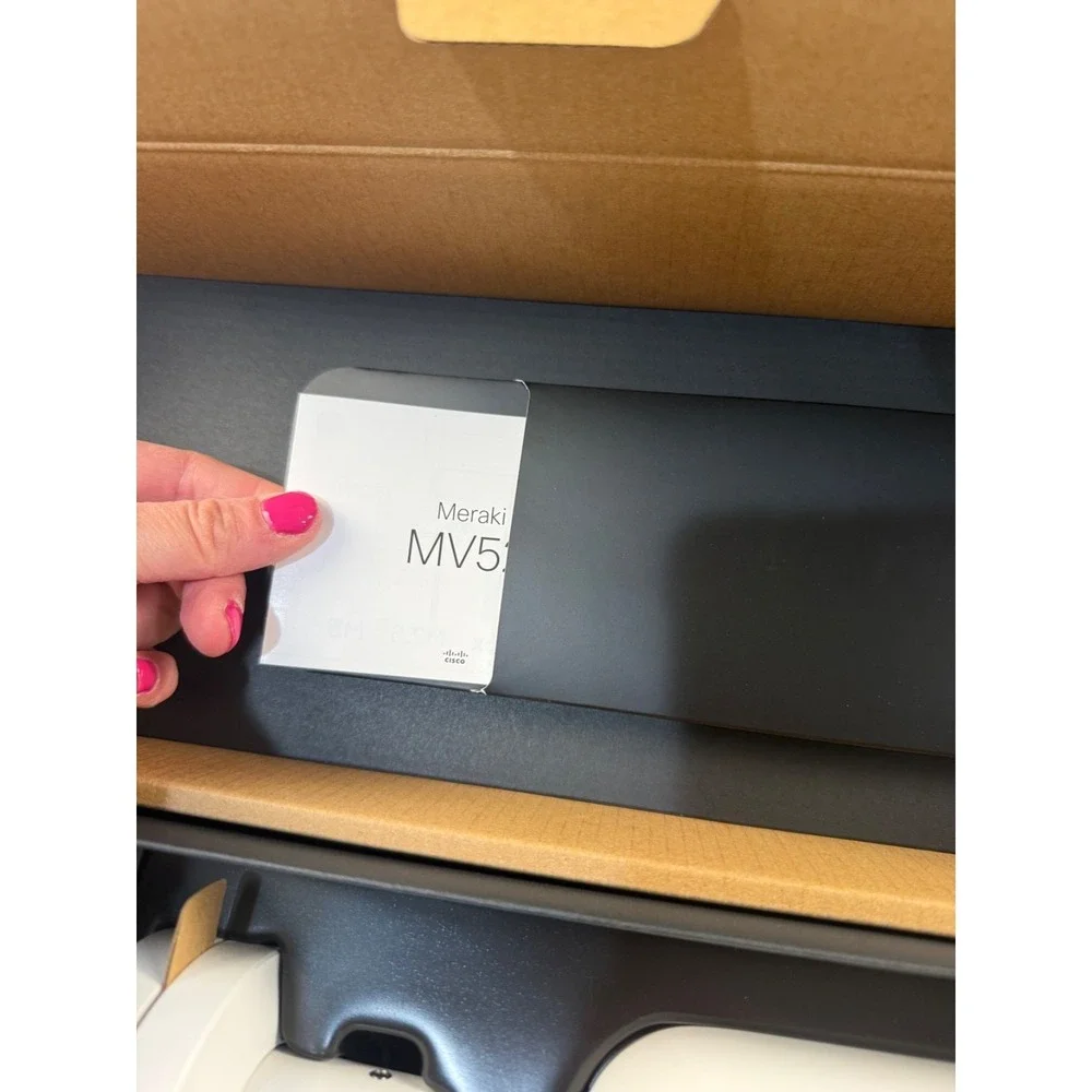 Cisco Meraki MV52 Telephoto Bullet Security Camera 1 TB Storage 4K Video NEW